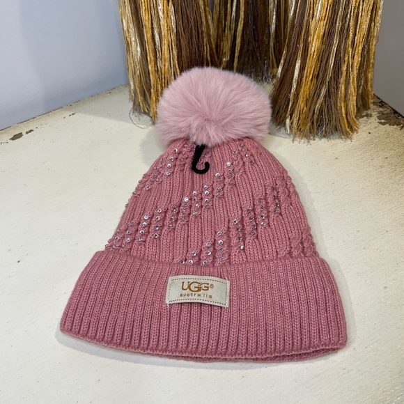 UGG RHINESTONE BEANIE - Picture 1 of 3